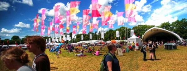 Extending contactless technology to the independent sector with WOMAD, Weyfest & more